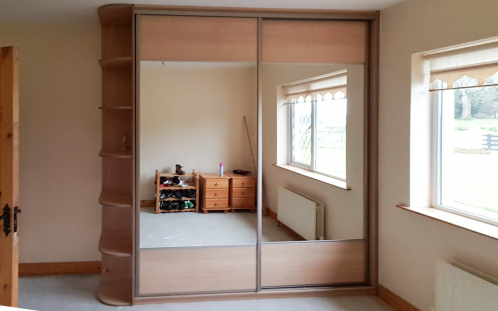 Accacia Sliding Wardrobe with Two Mirrors and Shelves